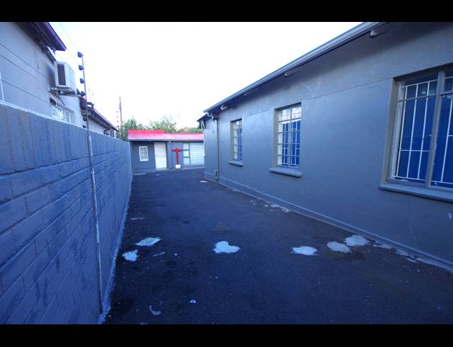 200M² INVESTMENT FOR SALE IN SPRINGS CENTRAL